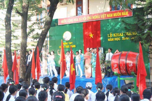 Trường THCS Hùng Vương