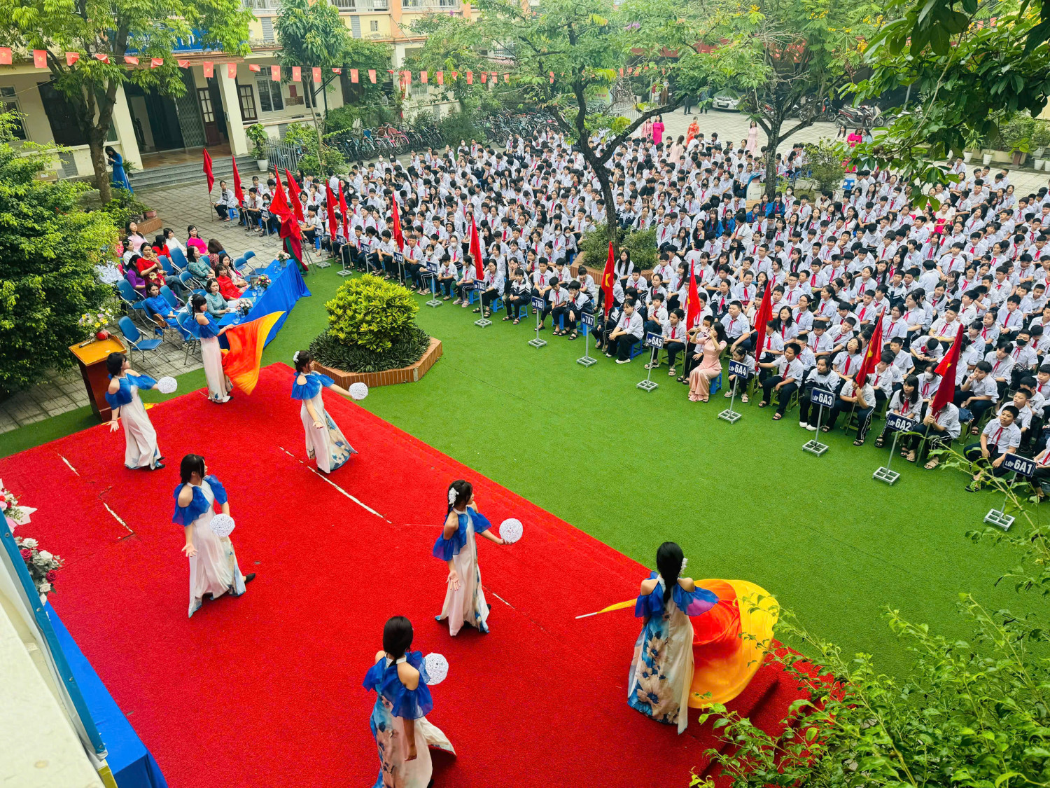 BÁO CÁO THƯỜNG NIÊN 2024-2025