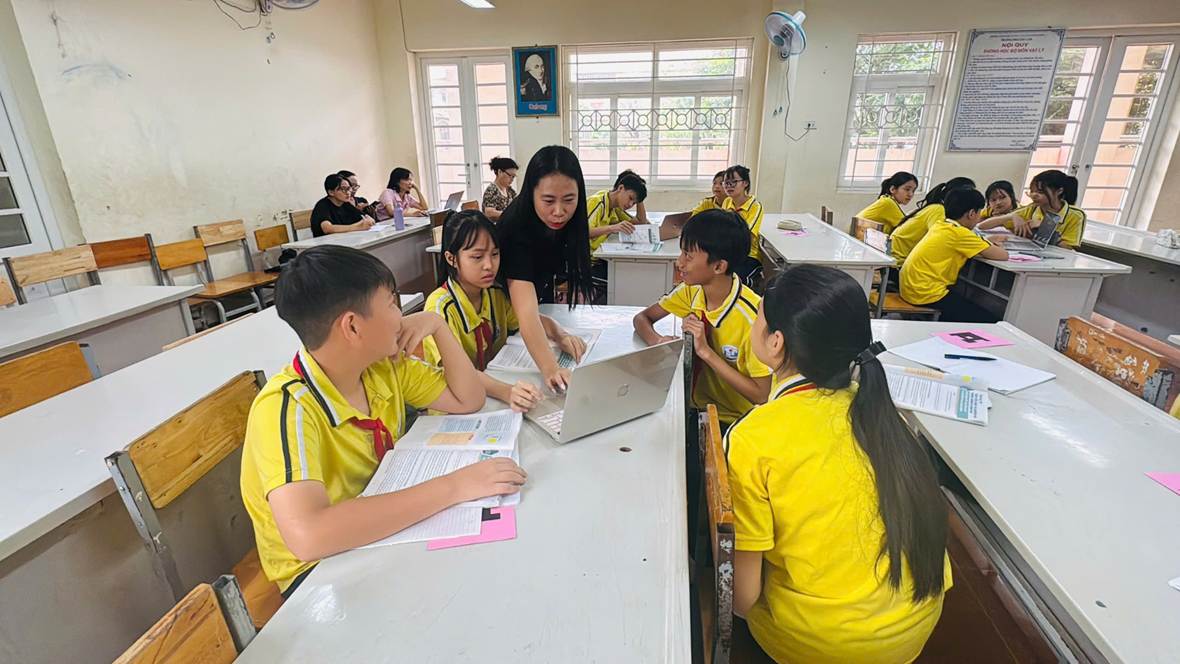 ĐẨY MẠNH CẢI CÁCH HÀNH CHÍNH TỪ SỐ HÓA HỒ SƠ ĐẾN ỨNG DỤNG AI TRONG DẠY HỌC
